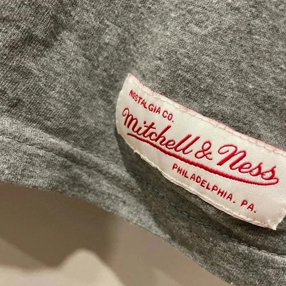 Toronto Raptors  Mitchell & Ness T-Shirt - Picture 3 of 7